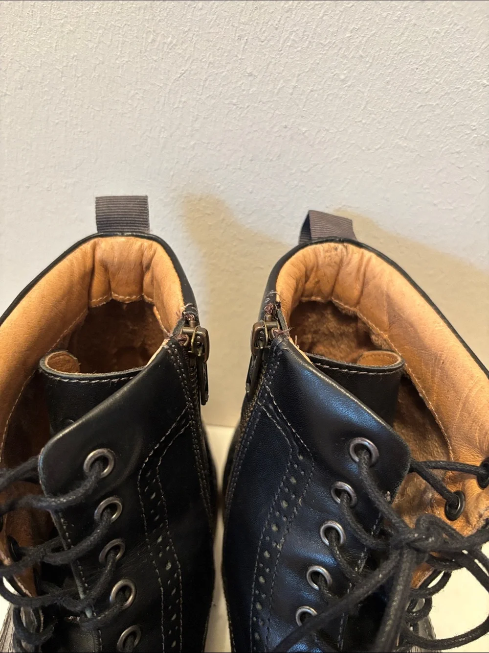 Vionic classic black